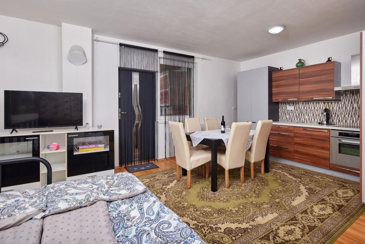 Cutie Apartment Bratislava Extérieur photo