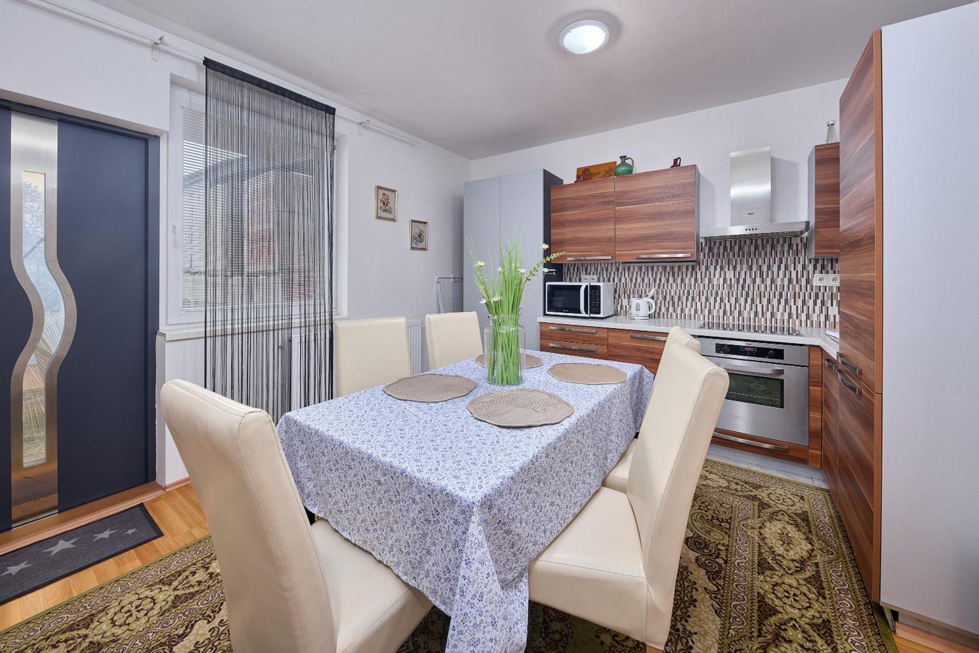 Cutie Apartment Bratislava Extérieur photo